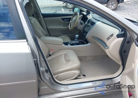 2014 Nissan Altima 2.5 Sv из США, поврежденный, VIN 1N4AL3AP2EC140412